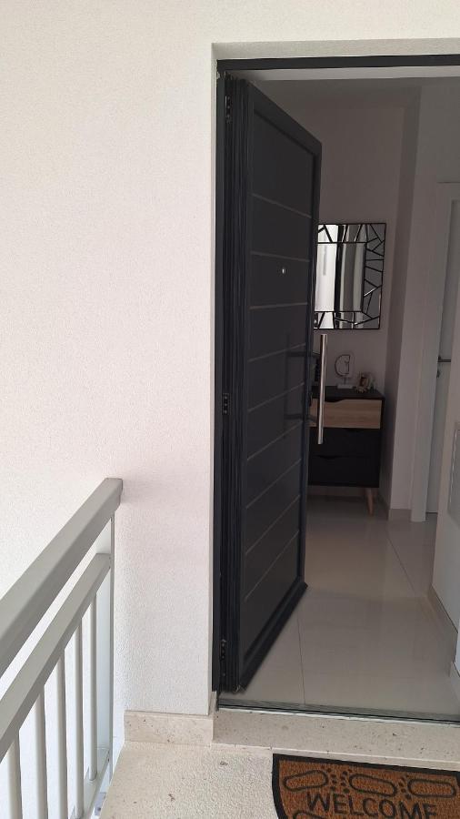 Апартаменты New Apartman P & B Трогир Экстерьер фото